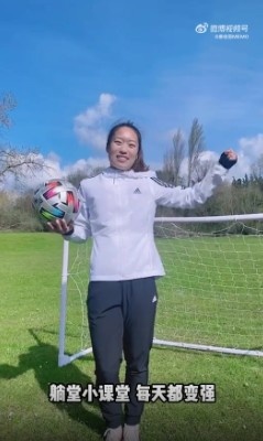 糖糖小课堂，每天都变强！今天唐佳丽教大家凌空射门⚽